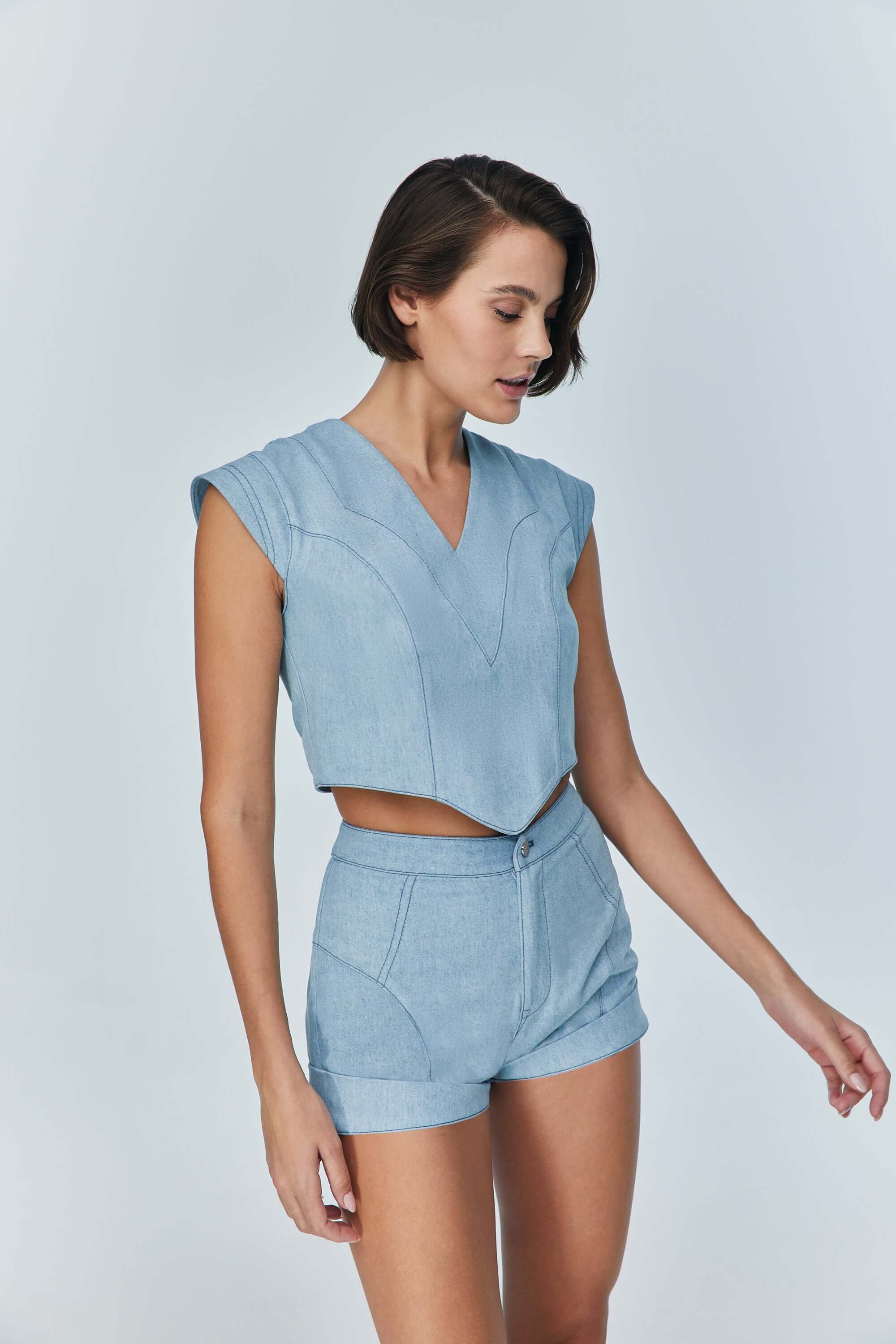 JENDUE Marvel Denim Shorts - Light Wash High-Waist-0