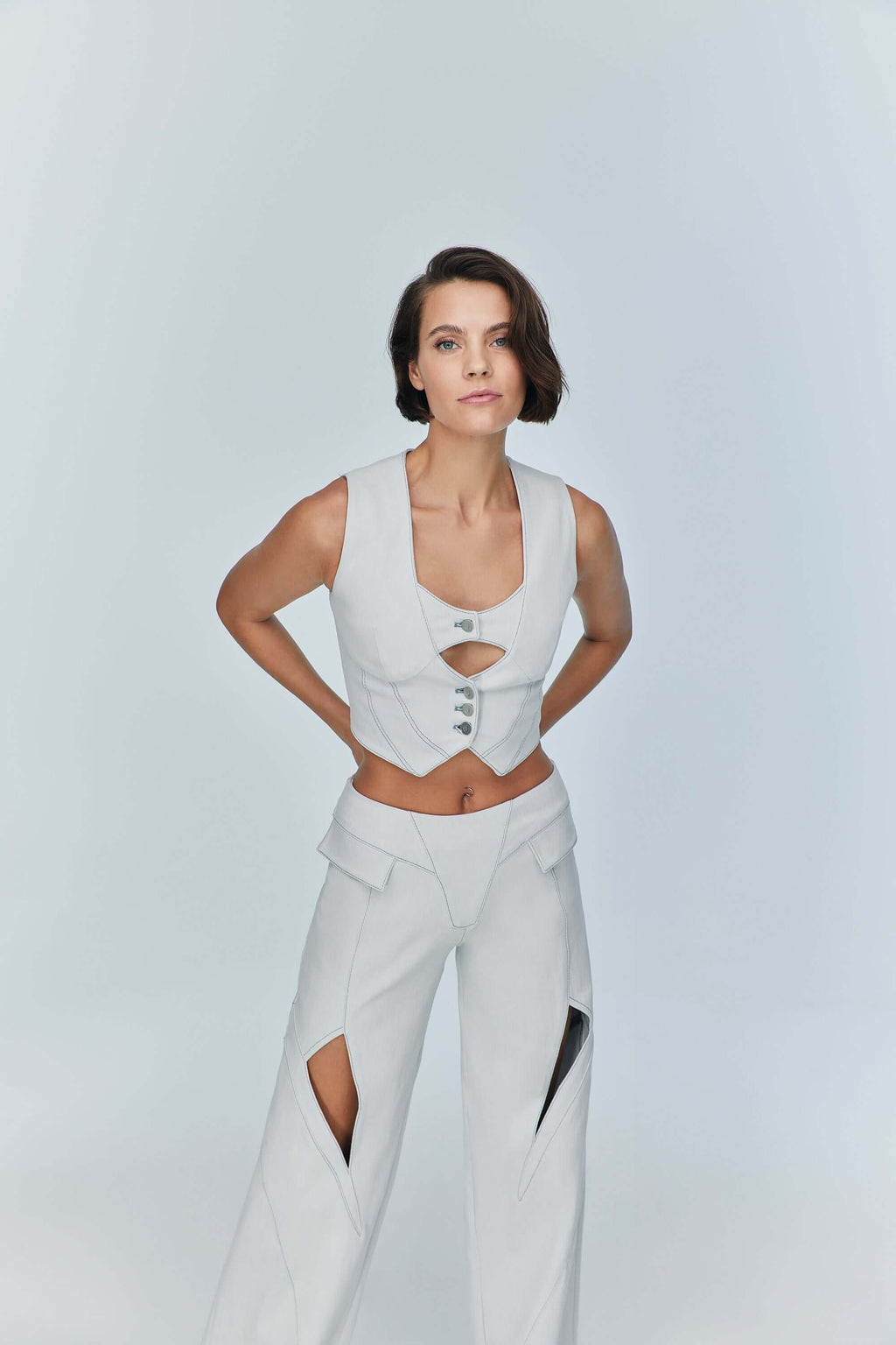 ELEVATE - JENDUE Myla Denim Top - Light Blue Cut-Out Vest